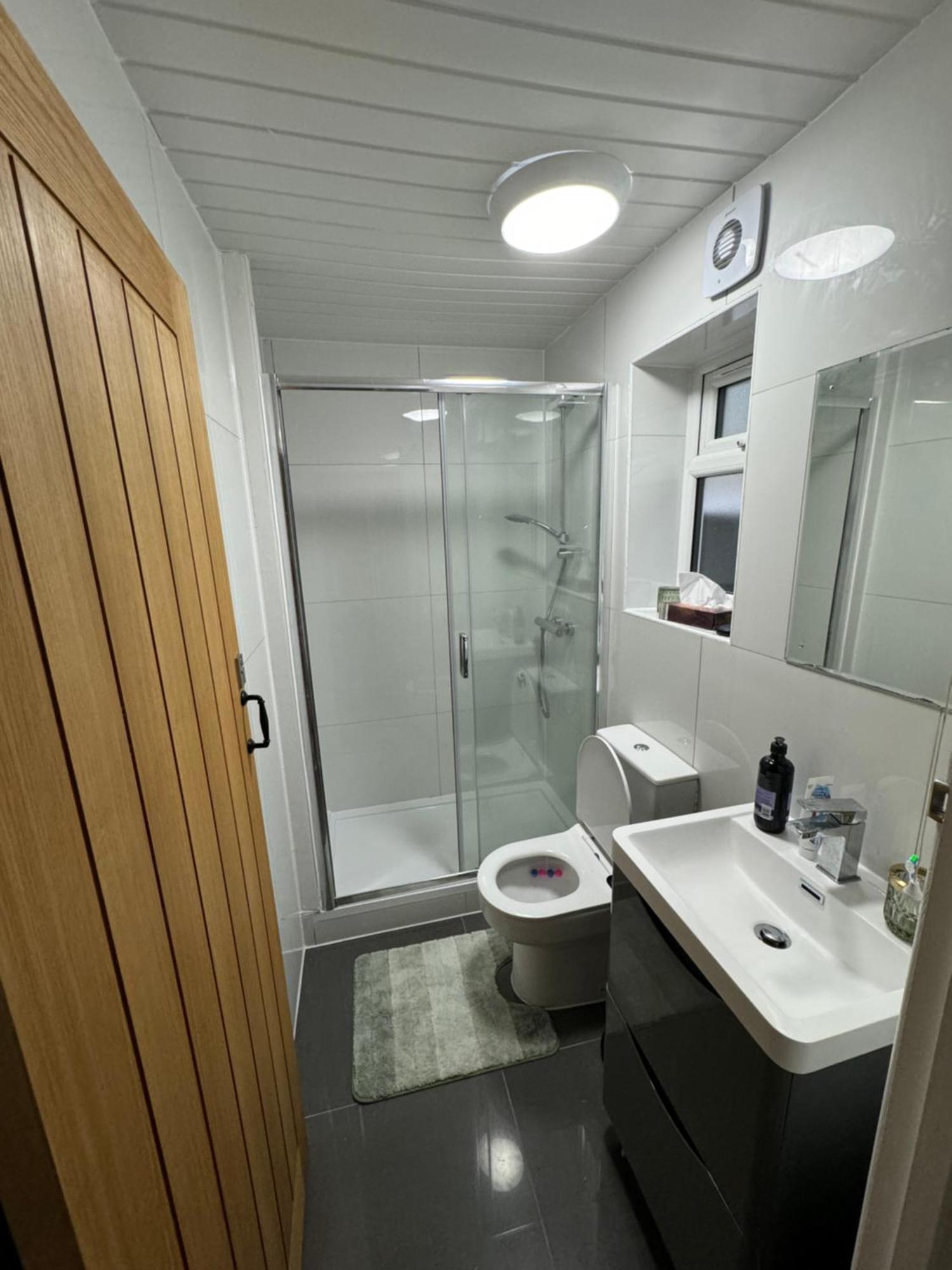 Wild & Free Hot Tub Retreat Apartment Dartford Luaran gambar