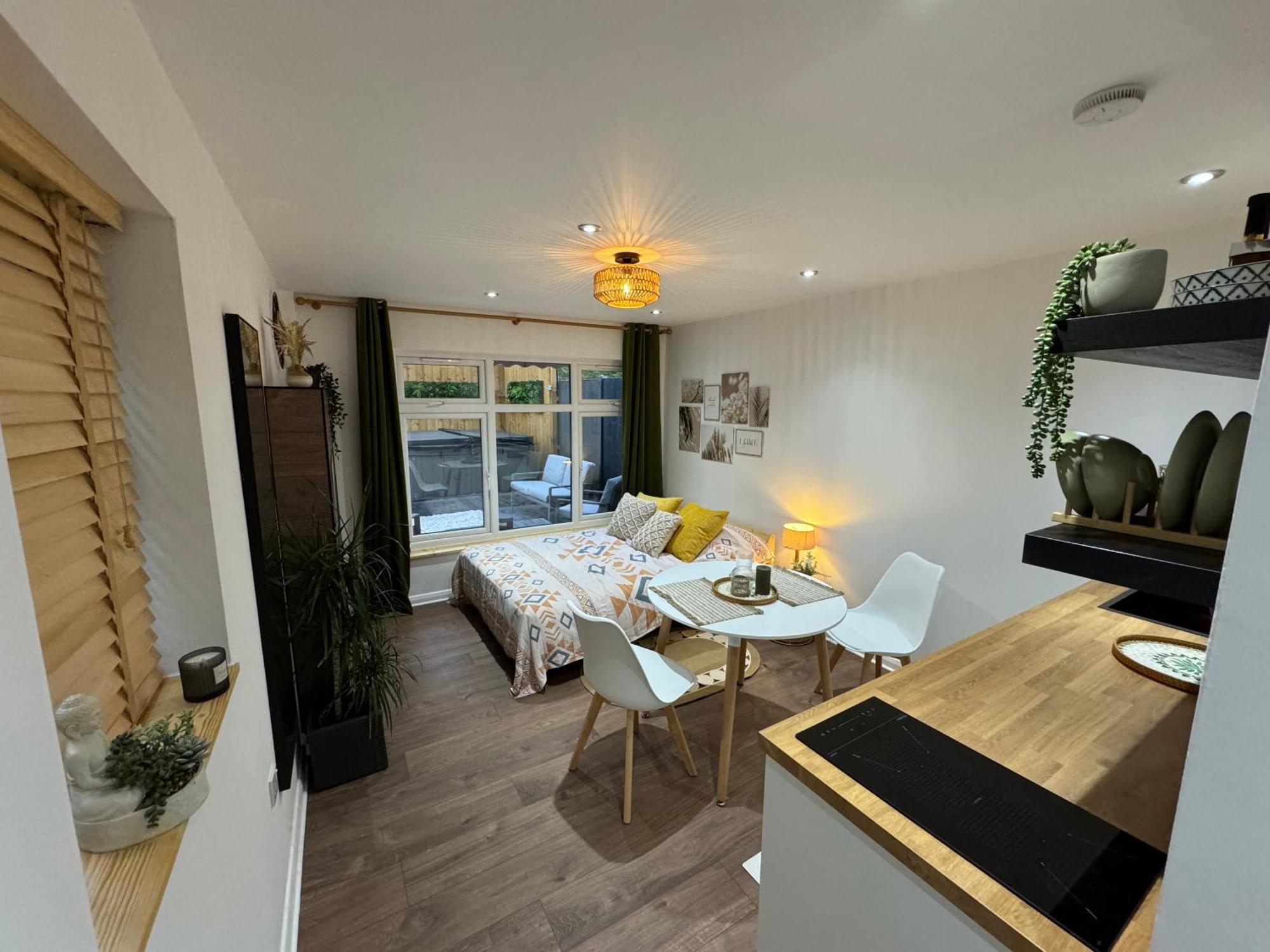 Wild & Free Hot Tub Retreat Apartment Dartford Luaran gambar